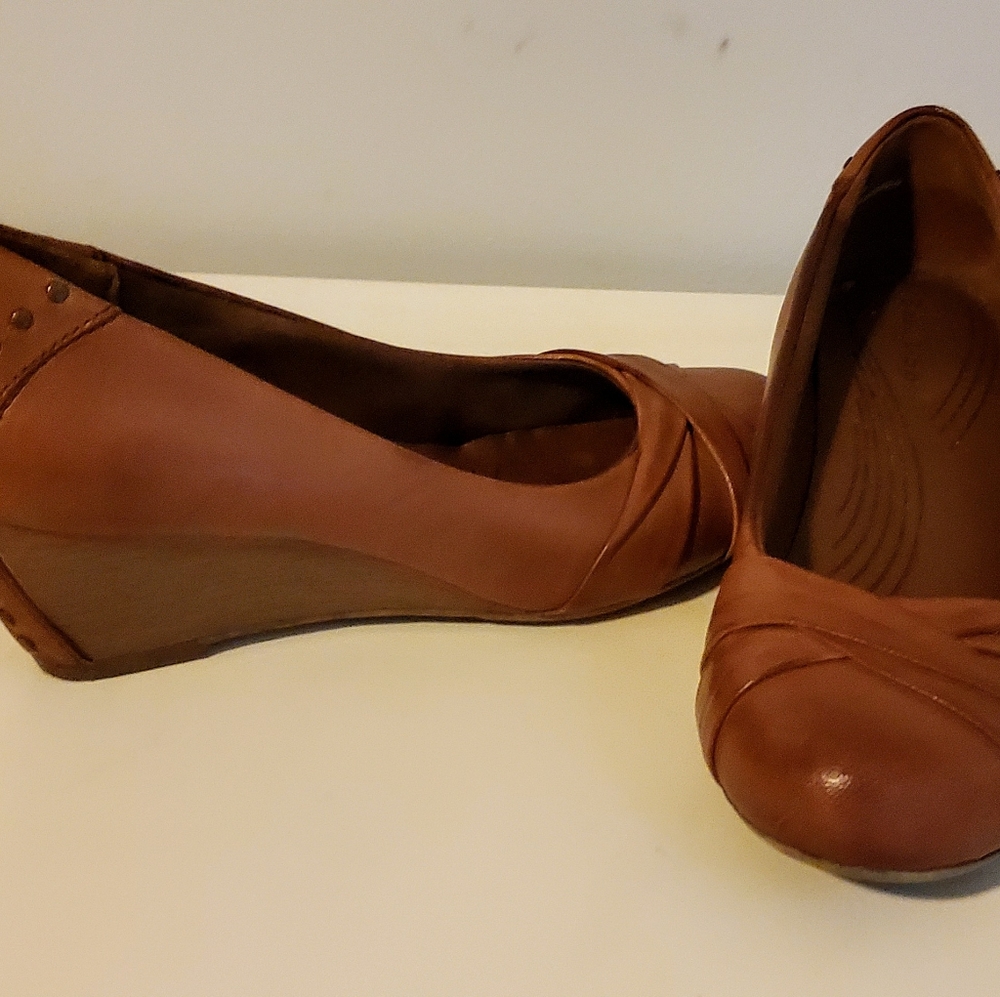 Bare Trap wedges